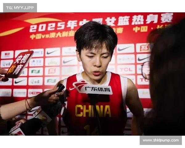 杨力维赛前支招杨舒予!三分球后者砍下大爆发(杨舒予杨力维直播回放) 杨力维赛前支招杨舒予!三分球后者砍下大爆发(杨舒予杨力维直播回放)