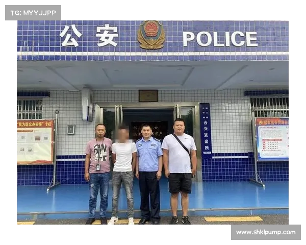云南“网红”因涉嫌诈骗被警方抓获,警方呼吁市民提供相关线索 云南“网红”因涉嫌诈骗被警方抓获,警方呼吁市民提供相关线索